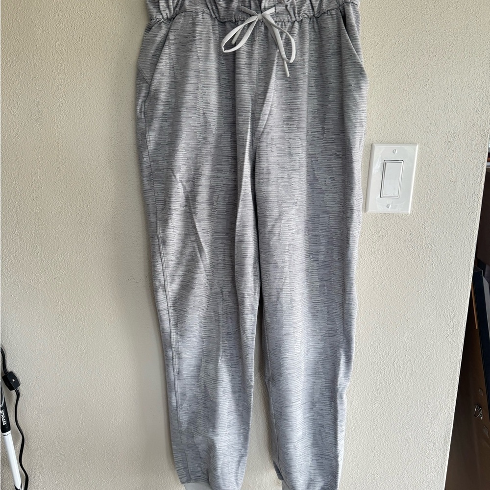 Lululemon gray joggers